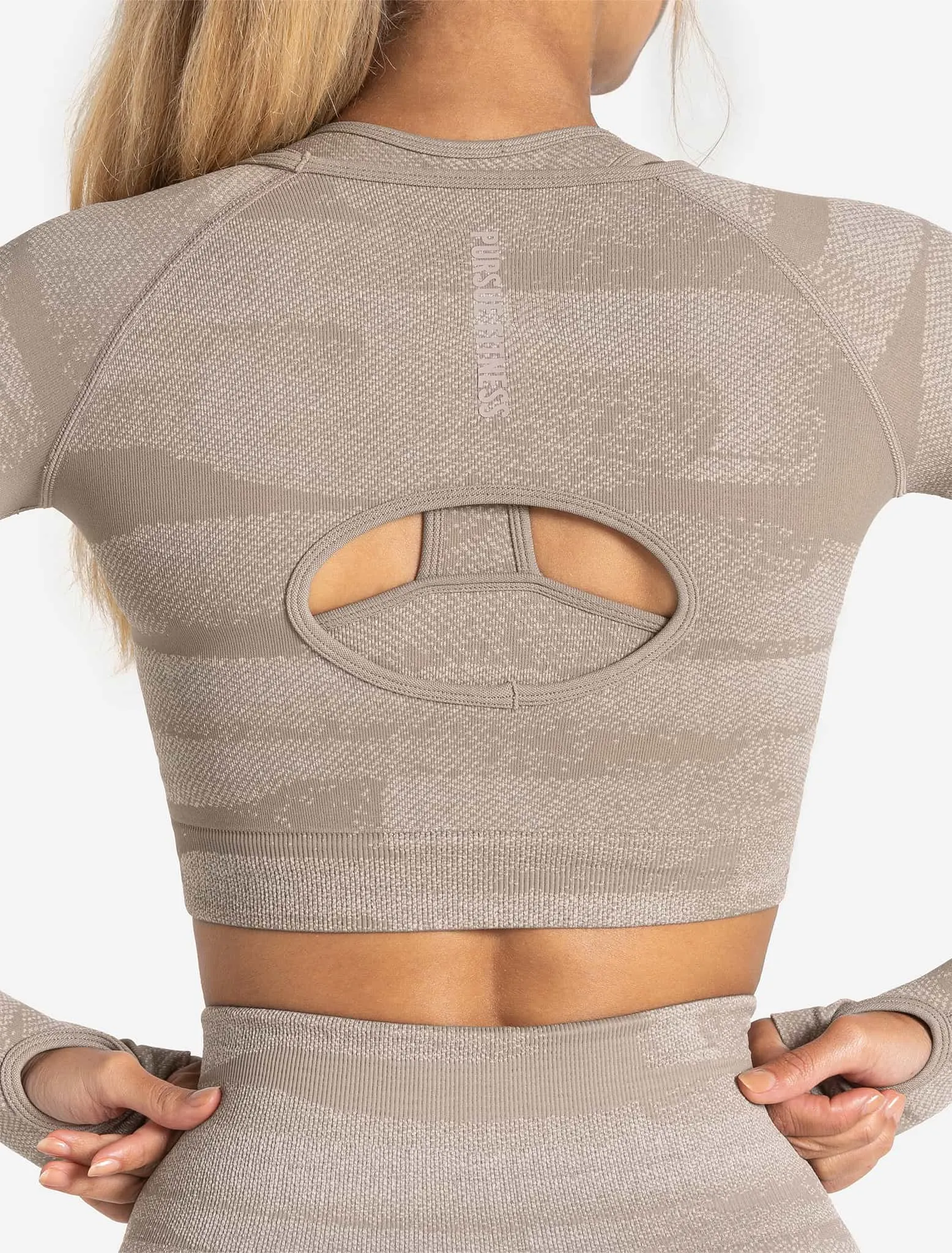 Boost Seamless Long Sleeve Crop Top - Neutral