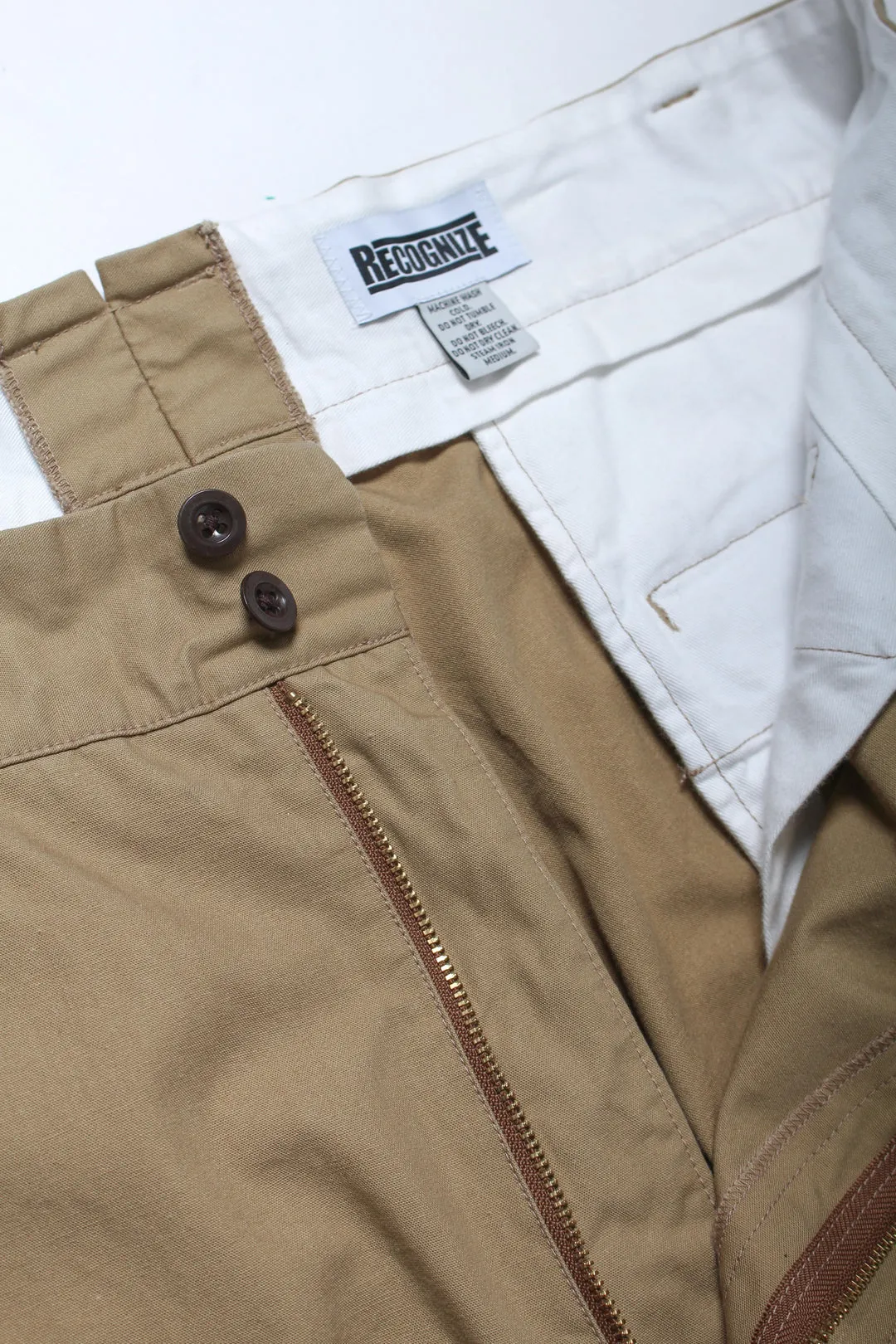 〈RECOGNIZE〉CARGO SHORTS